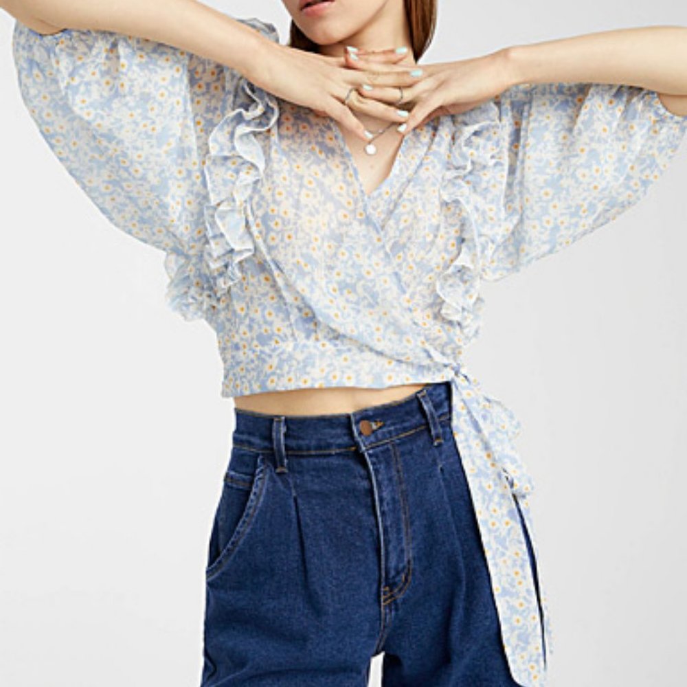 NWT Pale Blue Tie Waist Top with Ruffled Shoulder Size M